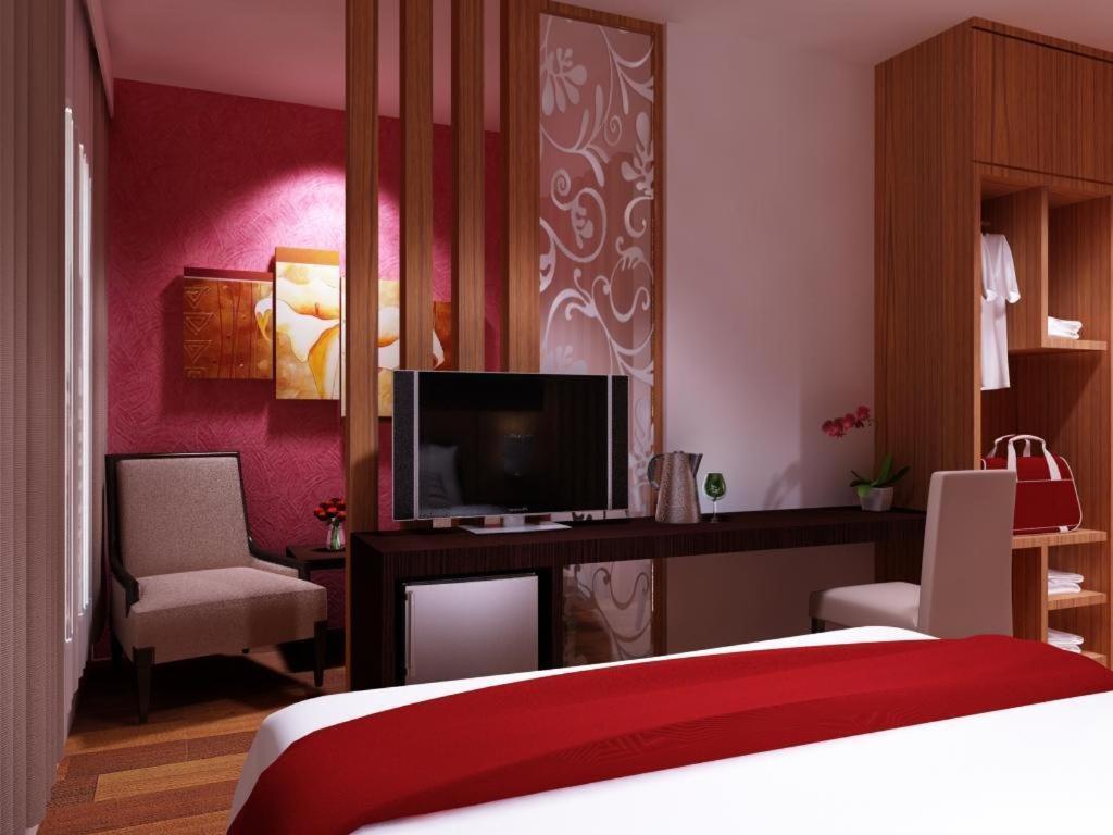 Neotel Hotel City Centre Tanjung Redep Eksteriør billede