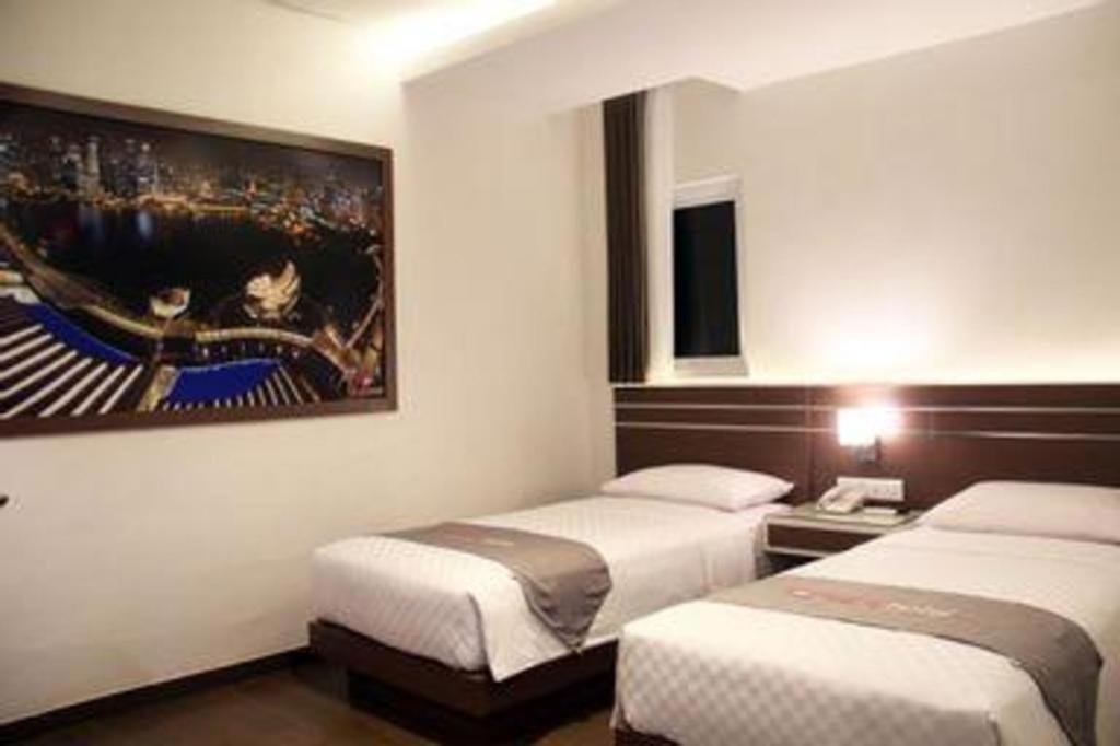Neotel Hotel City Centre Tanjung Redep Eksteriør billede