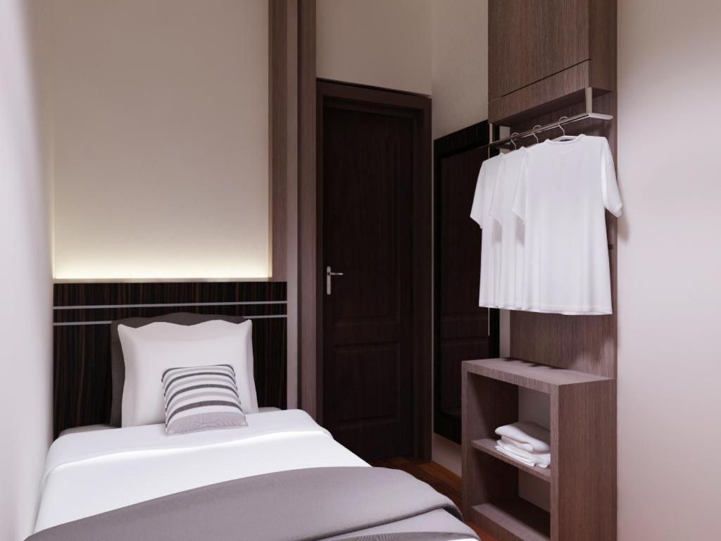 Neotel Hotel City Centre Tanjung Redep Eksteriør billede