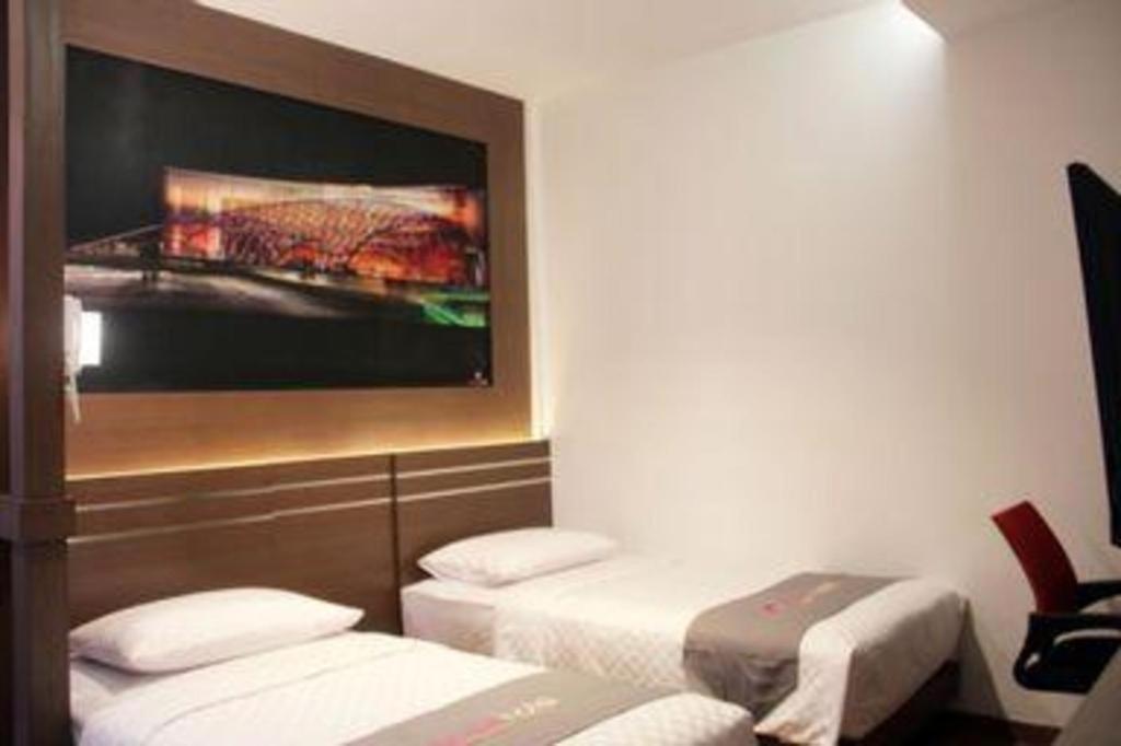 Neotel Hotel City Centre Tanjung Redep Eksteriør billede