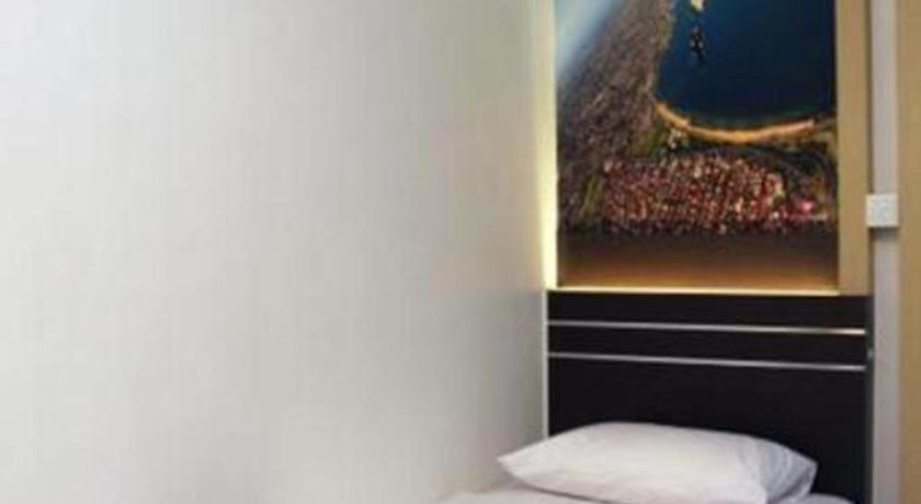 Neotel Hotel City Centre Tanjung Redep Eksteriør billede