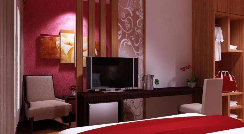 Neotel Hotel City Centre Tanjung Redep Eksteriør billede