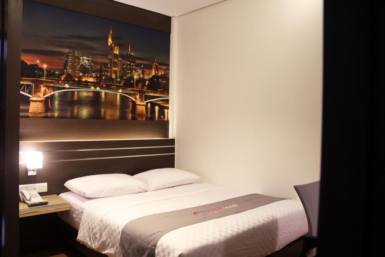 Neotel Hotel City Centre Tanjung Redep Eksteriør billede