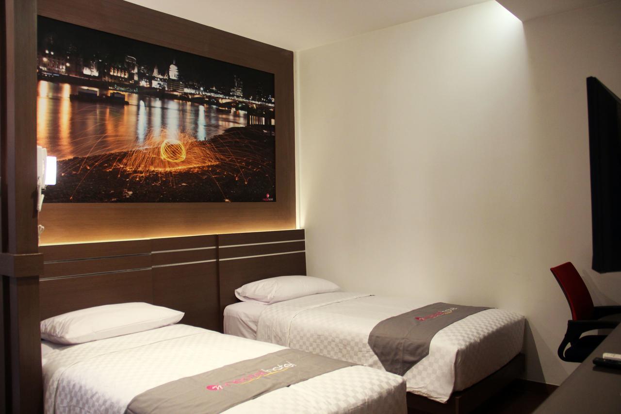Neotel Hotel City Centre Tanjung Redep Eksteriør billede