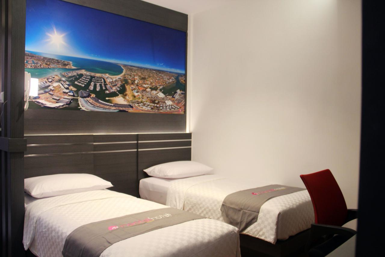 Neotel Hotel City Centre Tanjung Redep Eksteriør billede